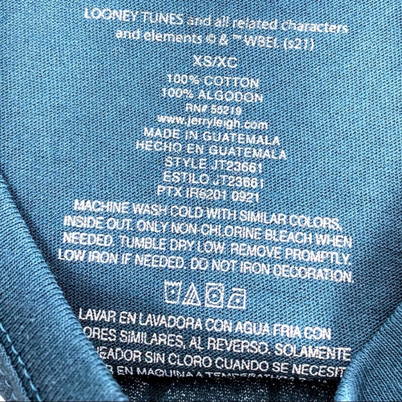 NWT Looney Tunes Long Sleeved Juniors Tee - Picture 8 of 10